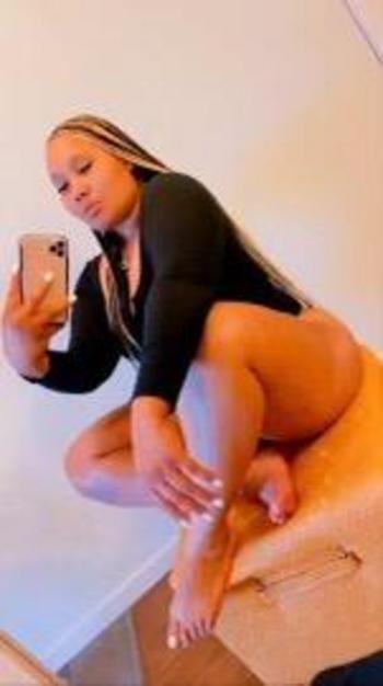 Luscious, 25  female escort, Baltimore