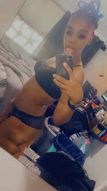 Newnew, 32  female escort, Baltimore