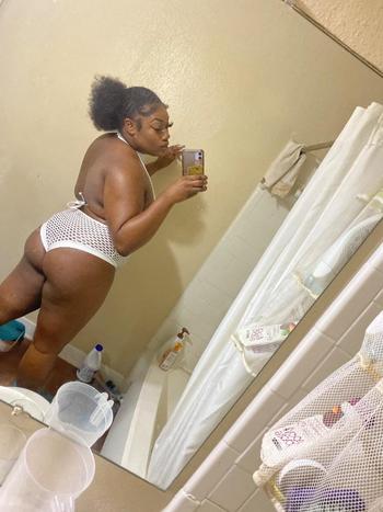 WetWet, 23  female escort, Baltimore