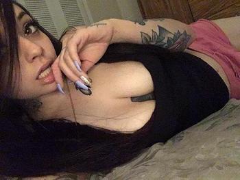 Join WhatsApp:: 40 83 04 63 53 , 22  female escort, Baltimore