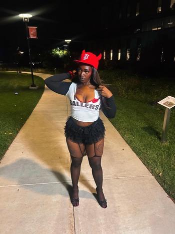 Henny, 23  female escort, Baltimore